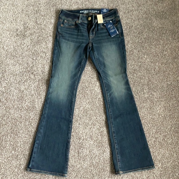 American Eagle Outfitters Denim - Jean Kick Boot Dark Shadow Mid Rise - Size 0 Short